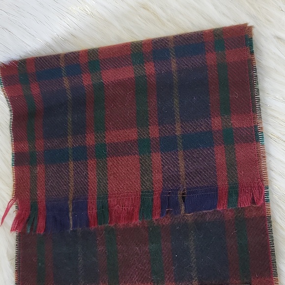 Cashluxe Scarf - Picture 3 of 4